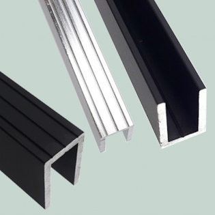 Алюминиевый п-образный профиль для стеклянных конструкций.